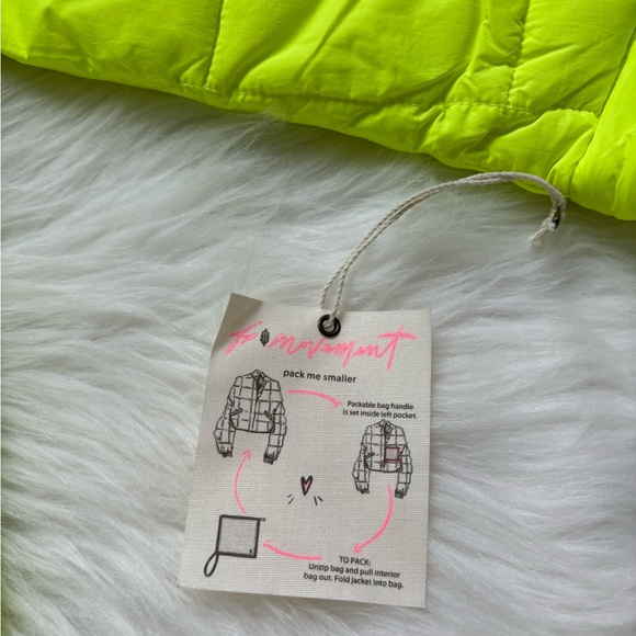 Free People Movement Pippa Packable Puffer Jacket Small highlighter Neon NWT - Picture 2 of 3